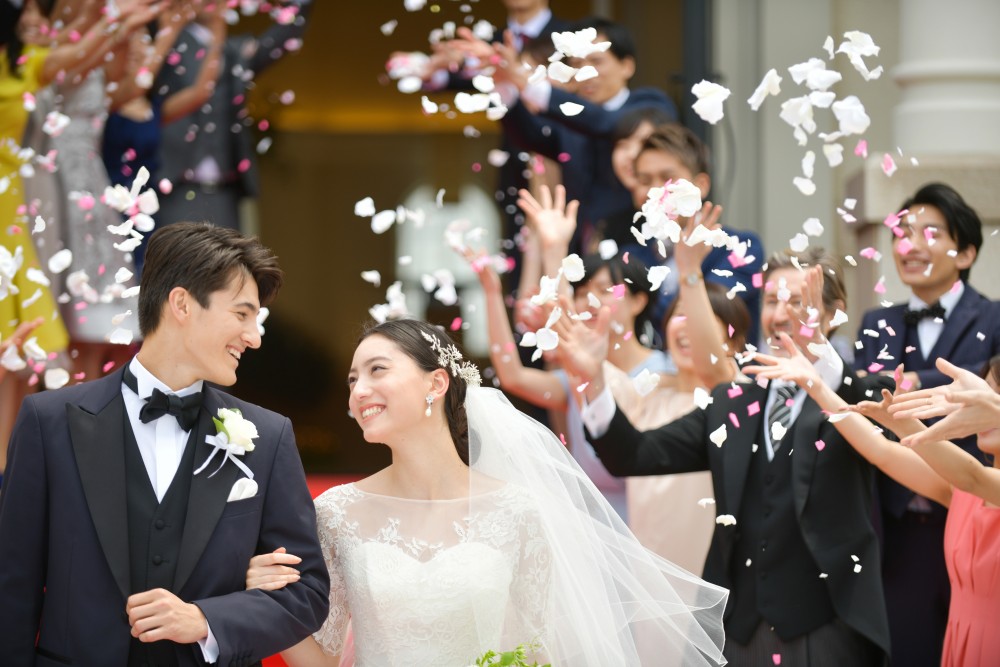 ＼大好評につき★残２席／【初見学にオススメ！愛され花嫁体験♪】白亜のチャペル×2万円試食　～安心の日程変更◎～