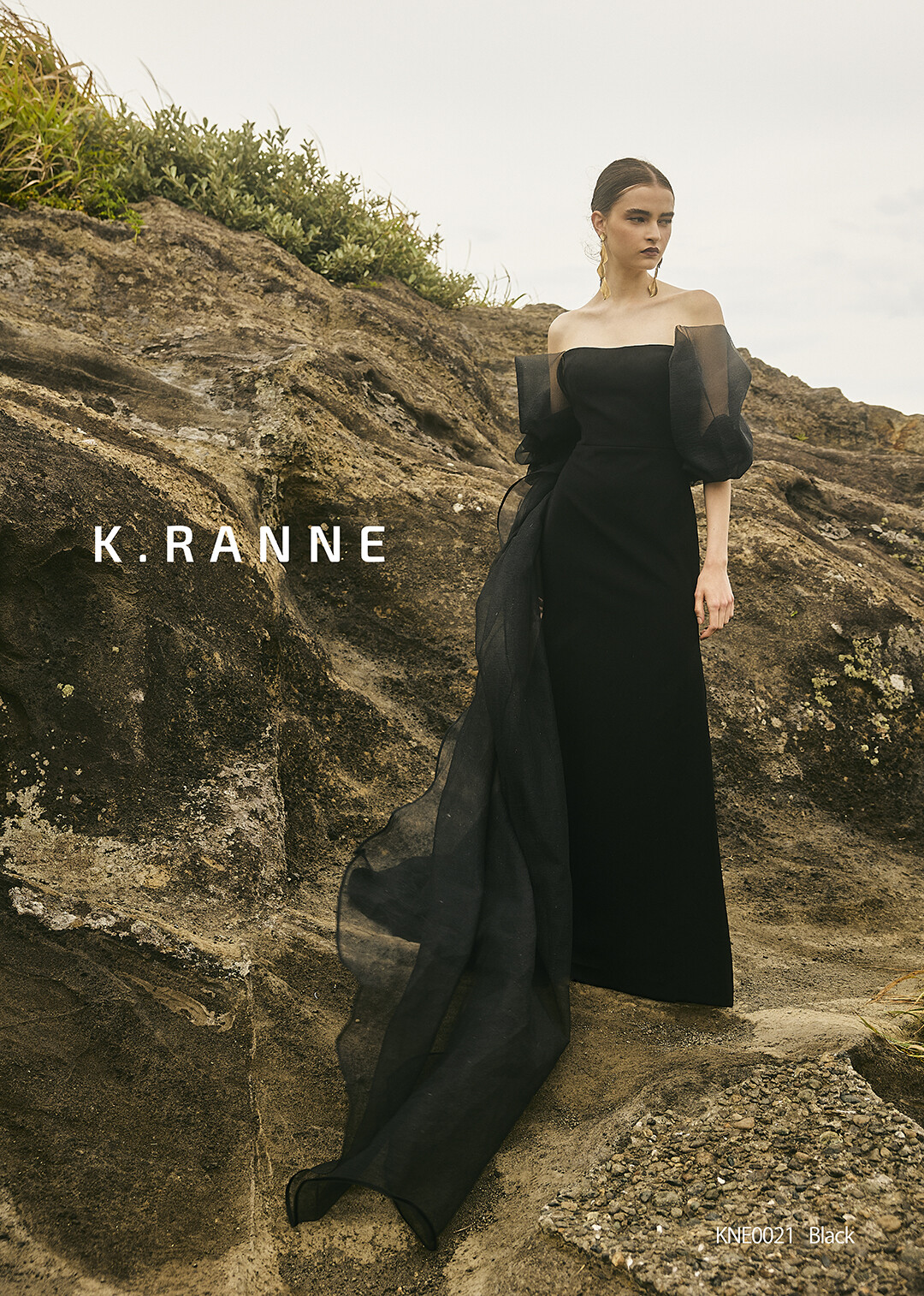 KNE0021 Black