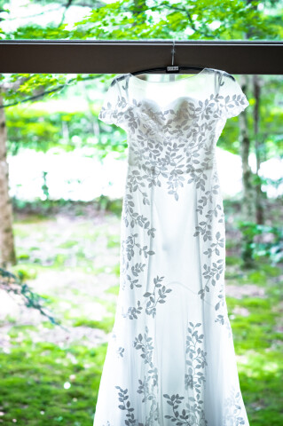 【2024年春婚予定】結婚式orフォトウェディング検討中、、、先に衣裳から見たい人歓迎☆