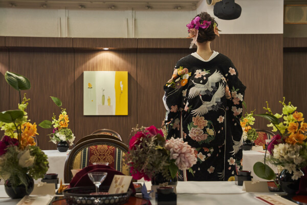 【2023年冬フォトは天候に左右されないチャペルや神殿で♡】結婚報告を兼ねた会食フォトウェディングもできます♥