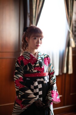 卒業式・袴レンタル|門出を祝う晴れの舞台は袴姿で♡【学生さん・先生向け】